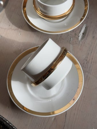 G&ouml;ran Back, Arabia kultavanne kuppi + tassi