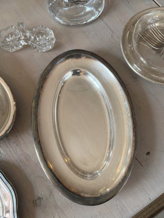 Uushopeinen tarjoiluvati, iso